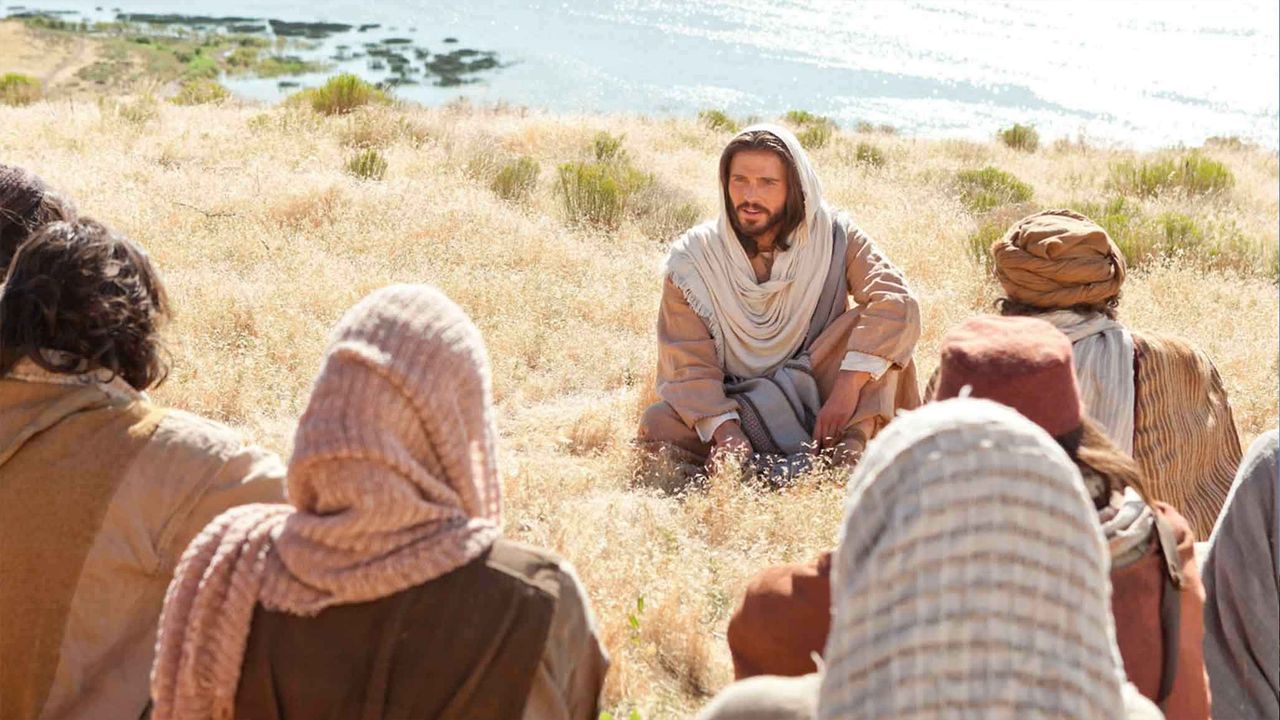 Jésus-Christ instruit ses disciples lors du Sermon sur la montagne